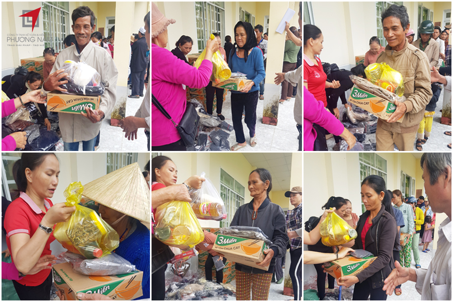 Người dân vùng lũ vui mừng khi nhận cứu trợ từ Phương Nam