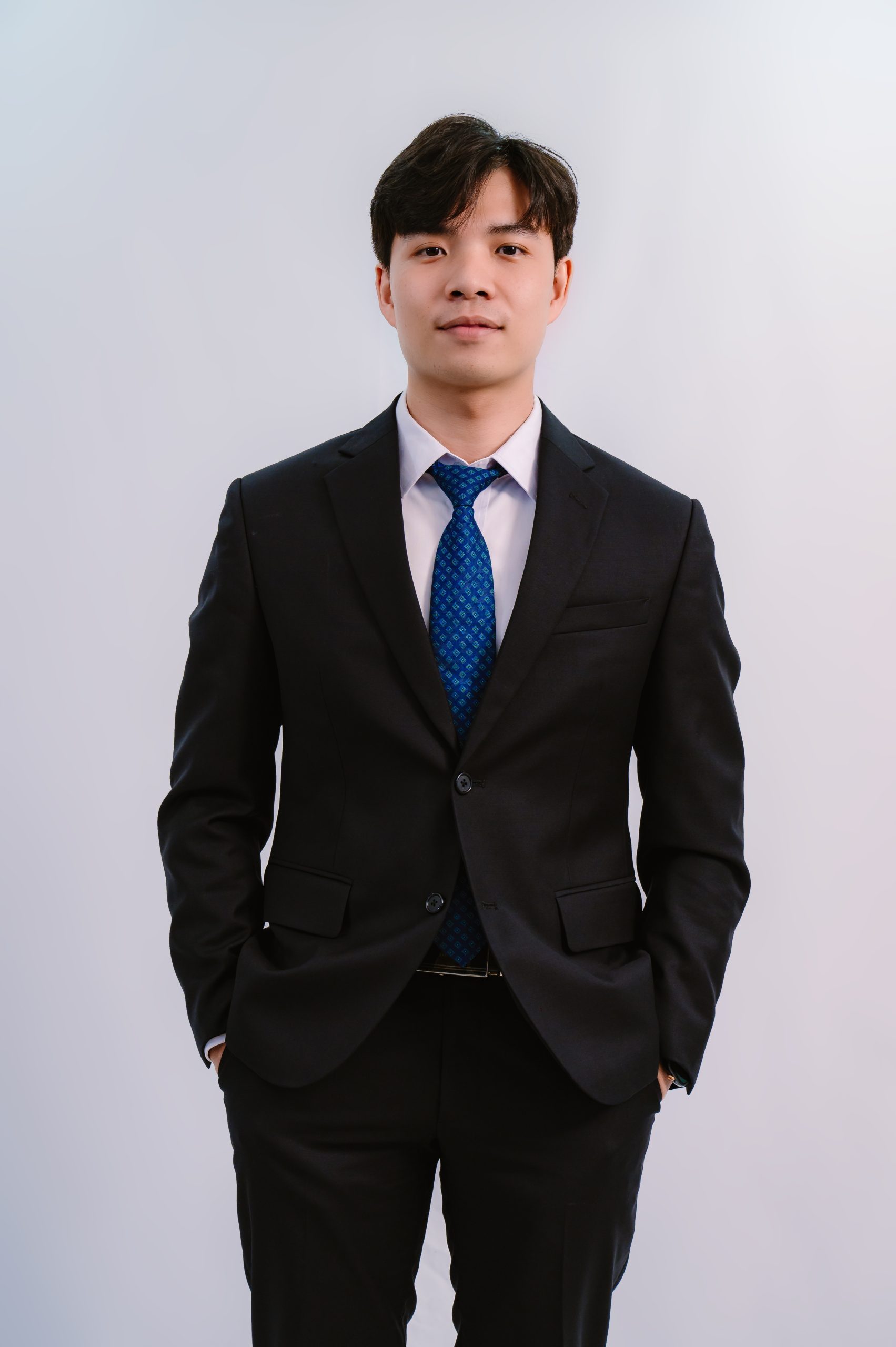 ÔNG NGUYỄN NGỌC NGUYÊN